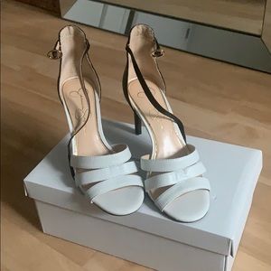 🌈🌈SOLD🌈🌈JESSICA SIMPSON Black and White Strappy Sandals